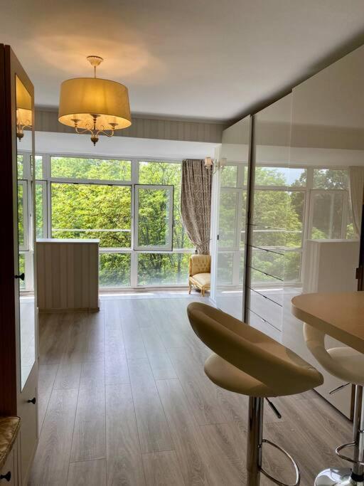 Downtown Studio - Ultra Central With Park View Bucareste Exterior foto