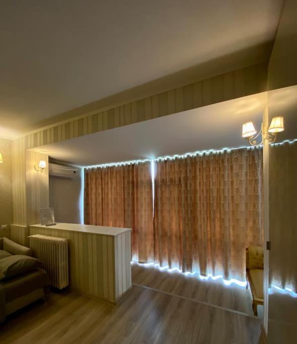 Downtown Studio - Ultra Central With Park View Bucareste Exterior foto